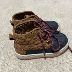 Oshkosh Bgosh duck boots